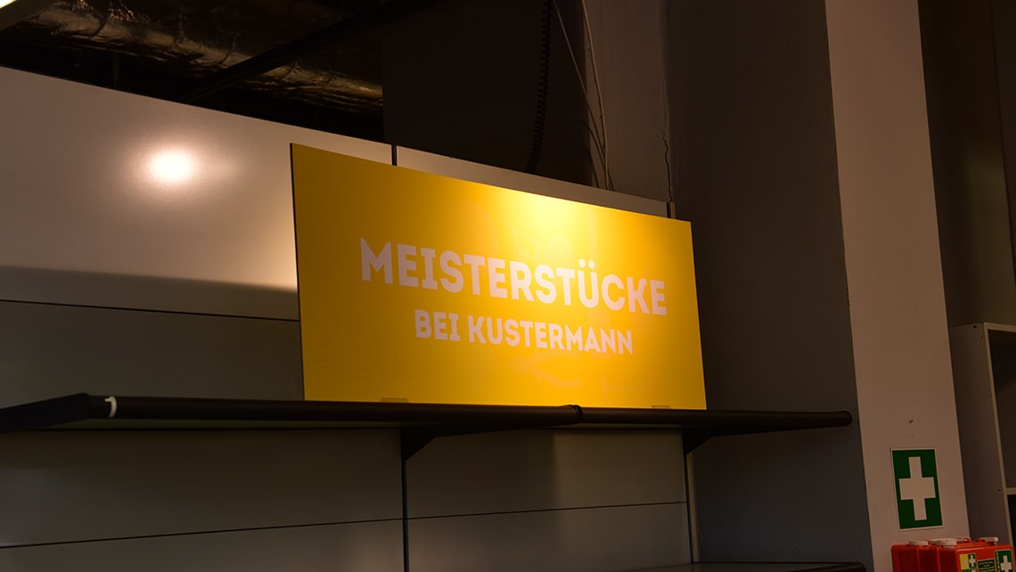 Banner und Beklebung bei Kustermann