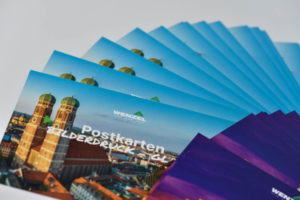 Postkarten drucken mit farbintensiven Motiven – hochwertiger Postkartendruck von Wenzel München.